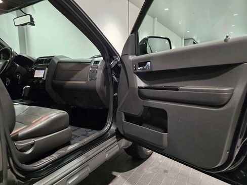 Used 2008 Ford Escape Limited image 12