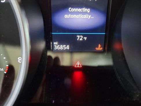 Used 2020 Volkswagen Tiguan S FWD image 21