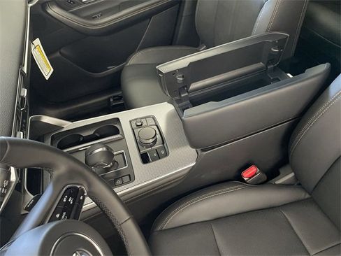 Certified 2025 MAZDA CX-90 3.3 Turbo w/ Preferred Package image 26