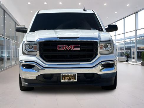 Used 2017 GMC Sierra 1500 2WD Regular Cab image 9