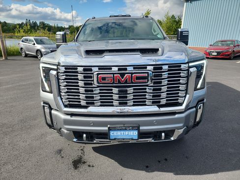Certified 2024 GMC Sierra 2500 Denali w/ Denali Reserve Package image 3