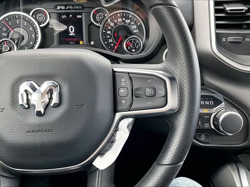 New 2026 RAM 1500 4x4 Crew Cab image 7
