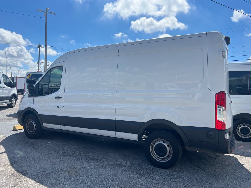 Used 2023 Ford Transit 250 Medium Roof w/ Load Area Protection Package RWD image 3