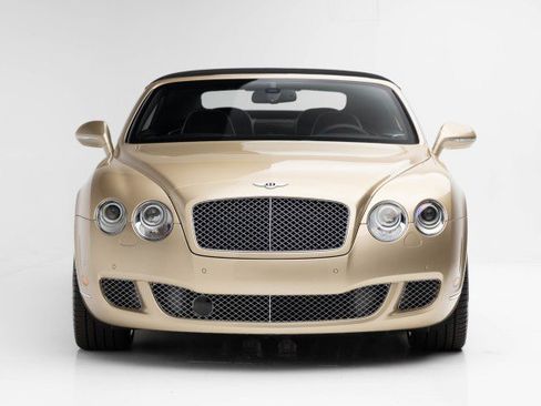 Used 2011 Bentley Continental GTC image 21
