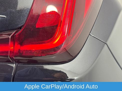 Used 2024 Cadillac XT4 Premium Luxury image 33