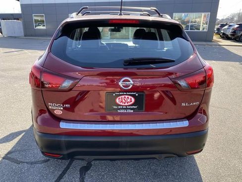 Used 2019 Nissan Rogue Sport SL AWD/4WD image 4