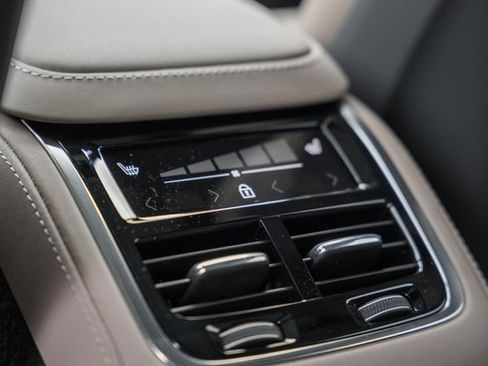 New 2026 Volvo XC90 T8 Ultra w/ Protection Package Premier image 32