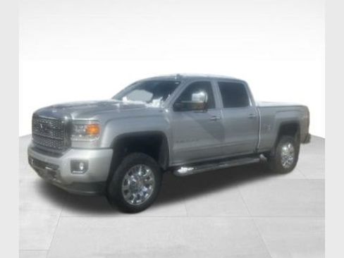Used 2018 GMC Sierra 2500 Denali w/ Duramax Plus Package AWD/4WD image 1