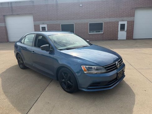 Used 2016 Volkswagen Jetta S FWD image 3