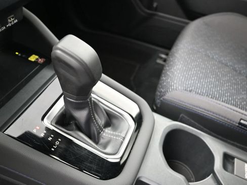Used 2025 Subaru Forester Premium AWD/4WD image 25