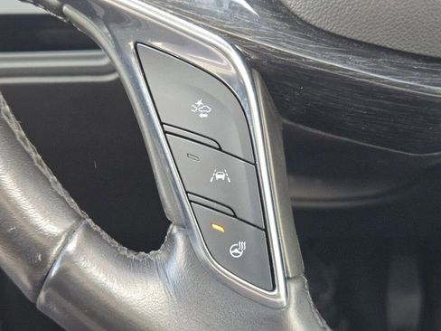 Used 2020 Cadillac XT5 Premium Luxury image 37