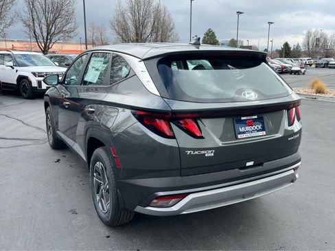 New 2026 Hyundai Tucson Blue SE image 10