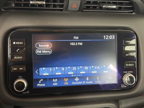 Used 2024 Nissan Kicks SR w/ SR Premium Package FWD image 18