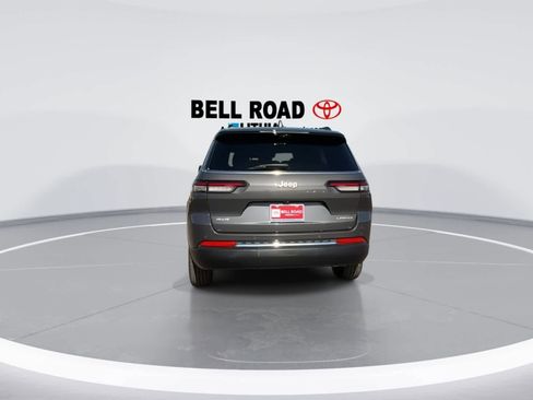 Used 2024 Jeep Grand Cherokee L Limited w/ Luxury Tech Group II image 7