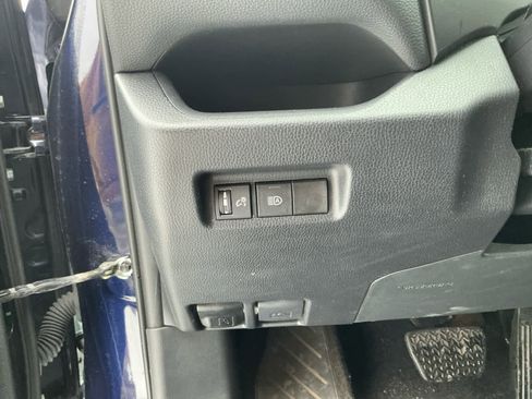 Used 2024 Toyota RAV4 XLE image 18