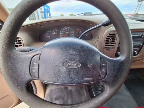 Used 1998 Ford F150 4x4 Regular Cab image 13