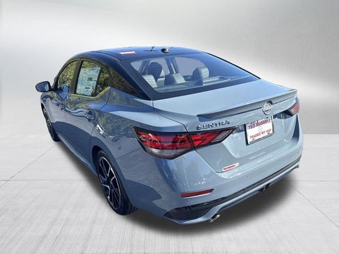 New 2025 Nissan Sentra SR w/ SR Premium Package FWD image 5