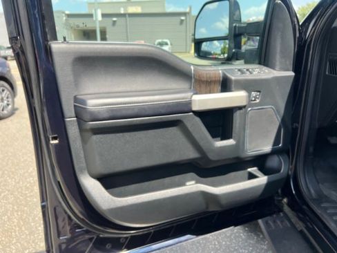Certified 2021 Ford F350 Lariat w/ Tremor Off-Road Package AWD/4WD image 10