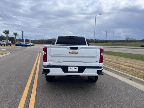 Used 2024 Chevrolet Silverado 3500 LTZ w/ LTZ Plus Package image 9