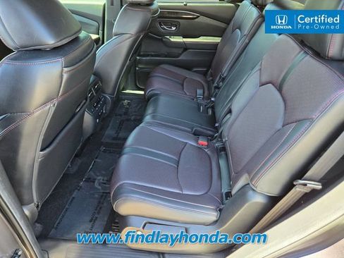Certified 2025 Honda Pilot Black Edition image 14