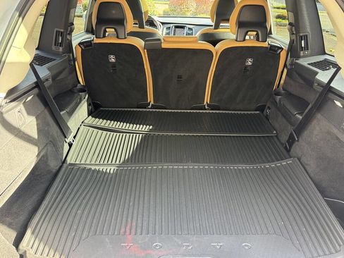 Used 2016 Volvo XC90 T6 Momentum w/ Protection Package Plus image 25