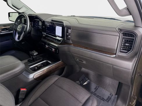 Certified 2024 GMC Sierra 1500 Elevation w/ Preferred Package RWD image 29