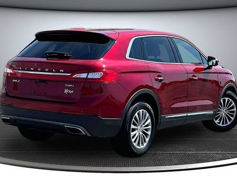 Used 2016 Lincoln MKX Select w/ Select Plus Package AWD/4WD image 6