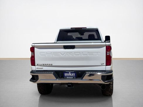 Used 2025 Chevrolet Silverado 2500 LT w/ Convenience Package AWD/4WD image 7