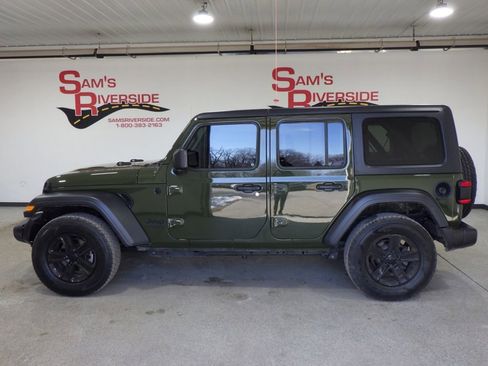 Used 2021 Jeep Wrangler Unlimited Sport image 2