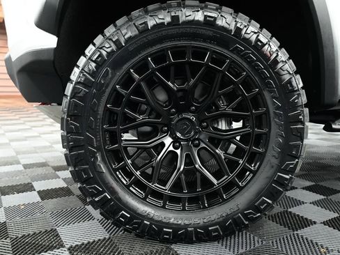 New 2026 Chevrolet Colorado ZR2 w/ Technology Package image 30