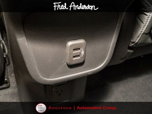 Used 2023 GMC Terrain SLT AWD/4WD image 8