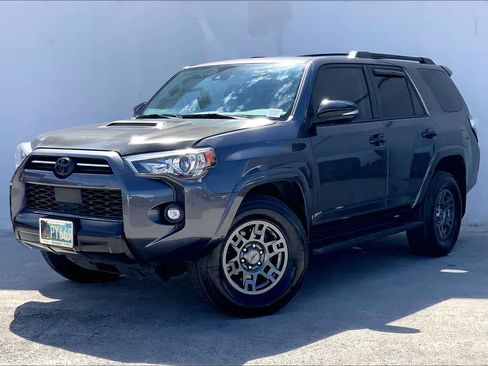 Used 2021 Toyota 4Runner Venture AWD/4WD image 1