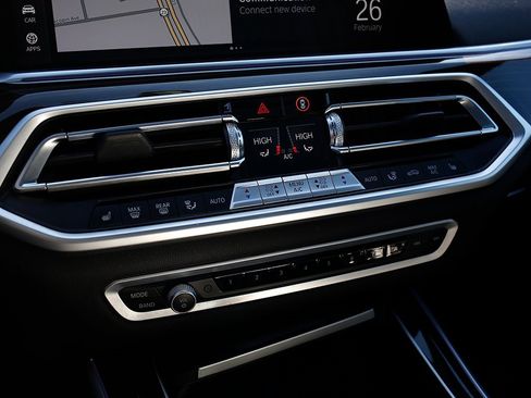 Used 2023 BMW X5 xDrive40i w/ Premium Package image 50