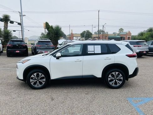 Certified 2023 Nissan Rogue SV image 4