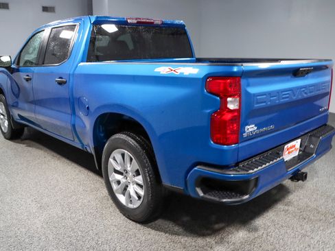 Used 2024 Chevrolet Silverado 1500 Custom AWD/4WD image 9