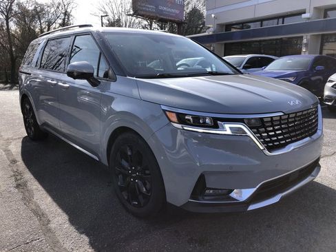 Used 2022 Kia Carnival SX Prestige image 7