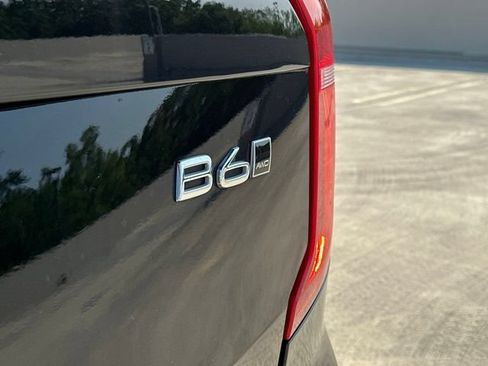 Certified 2023 Volvo XC90 B6 Plus w/ Protection Package Premier AWD/4WD image 40