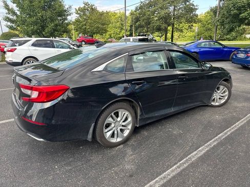 Used 2018 Honda Accord LX image 4