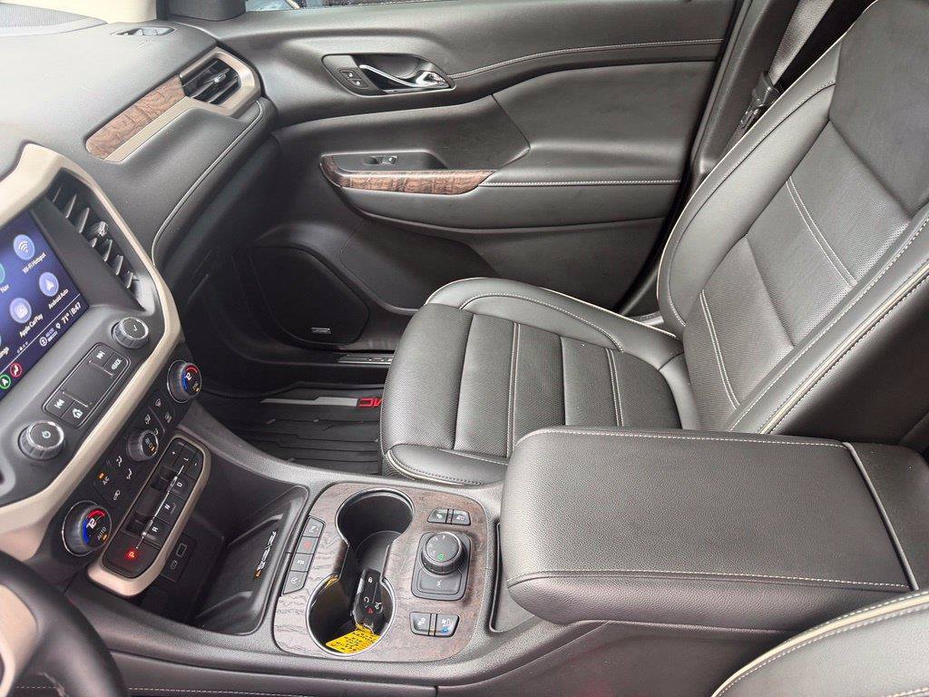 Used 2023 GMC Acadia Denali w/ Black Diamond Edition AWD/4WD image 18