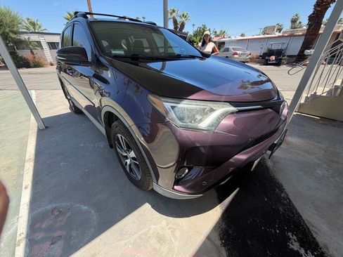 Certified 2018 Toyota RAV4 XLE FWD image 9