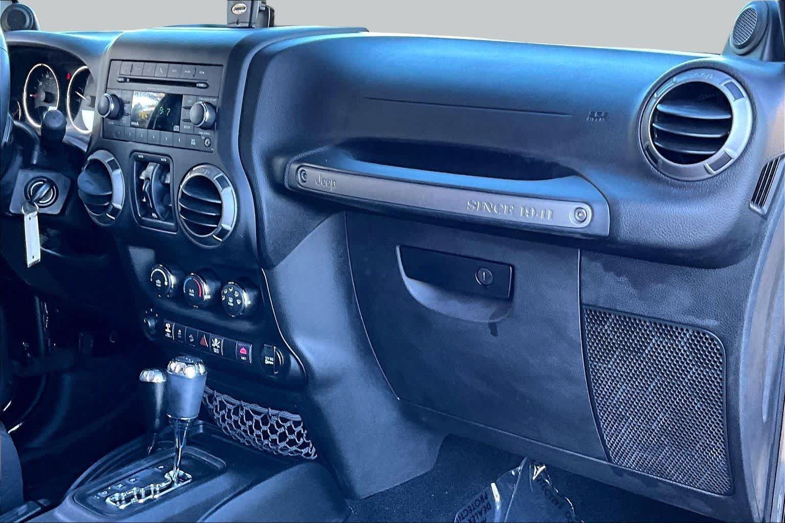 Used 2014 Jeep Wrangler Unlimited Sport w/ Quick Order Package 24S AWD/4WD image 18