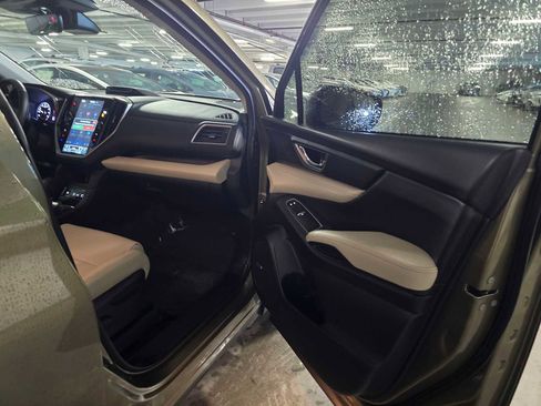 Used 2024 Subaru Ascent Limited w/ Technology Package image 10