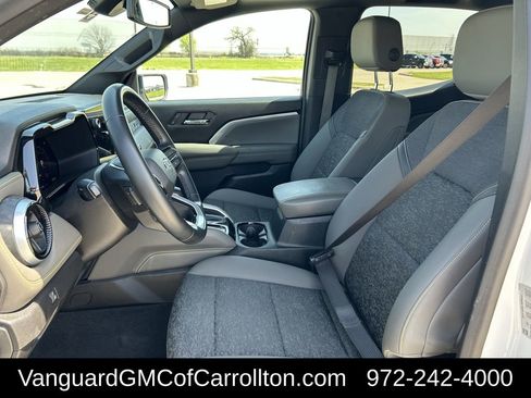 Used 2024 Chevrolet Colorado ZR2 w/ Technology Package image 28