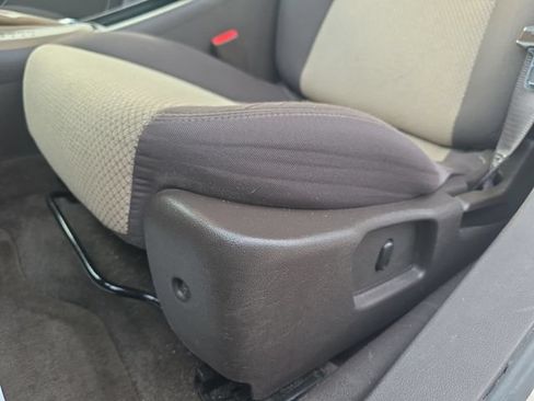 Used 2009 Chevrolet Malibu Hybrid FWD image 12