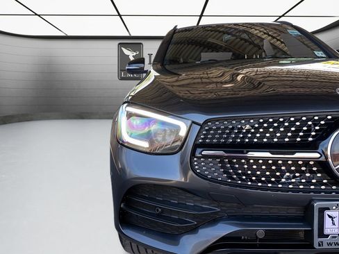 Used 2022 Mercedes-Benz GLC 300 4MATIC image 12