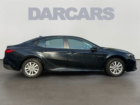 Used 2025 Toyota Camry LE FWD image 8