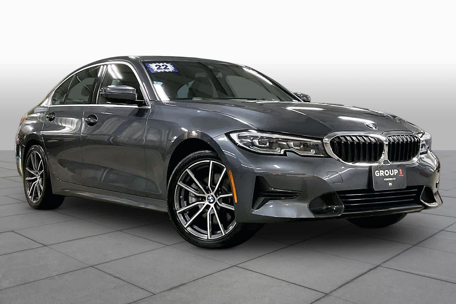 Used 2022 BMW 330i xDrive Sedan w/ Driving Assistance Package AWD/4WD image 3