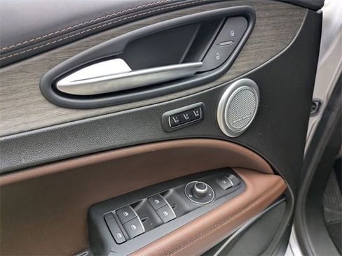 Used 2021 Alfa Romeo Stelvio Ti w/ Premium Package image 23