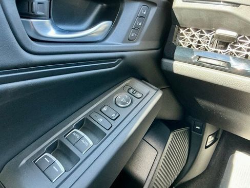 Used 2023 Honda Accord EX-L image 19