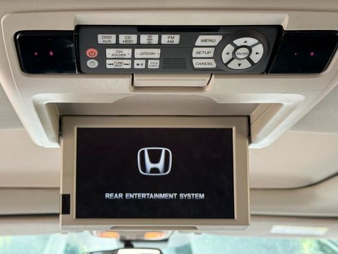 Used 2015 Honda Odyssey Touring image 13